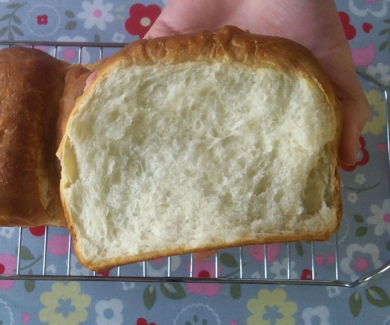 Soft Milk Bread - Easy No Mixer Recipe