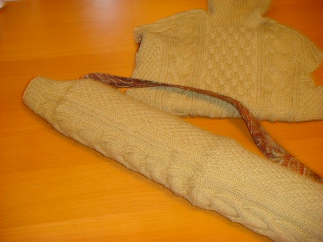 OMMMMM---Refashioning-A-Sweater-Into-A-Yoga-Mat-Cover---OMMMMM