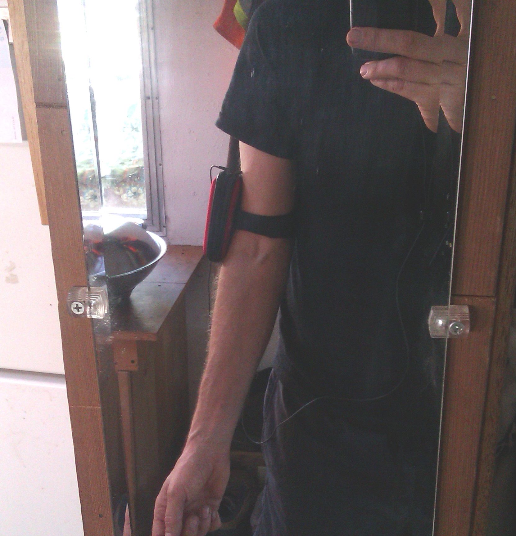 Arm Pouch 3 Steps Instructables