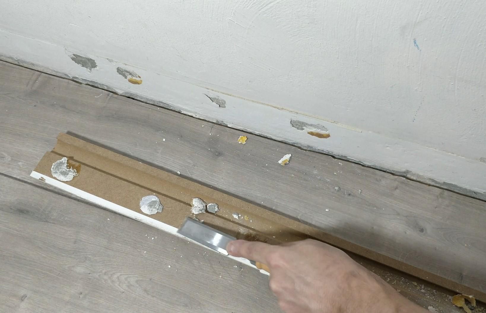 Fix Lifting & Bouncing Laminate Flooring (Expansion Problem) 20 Steps (with Pictures