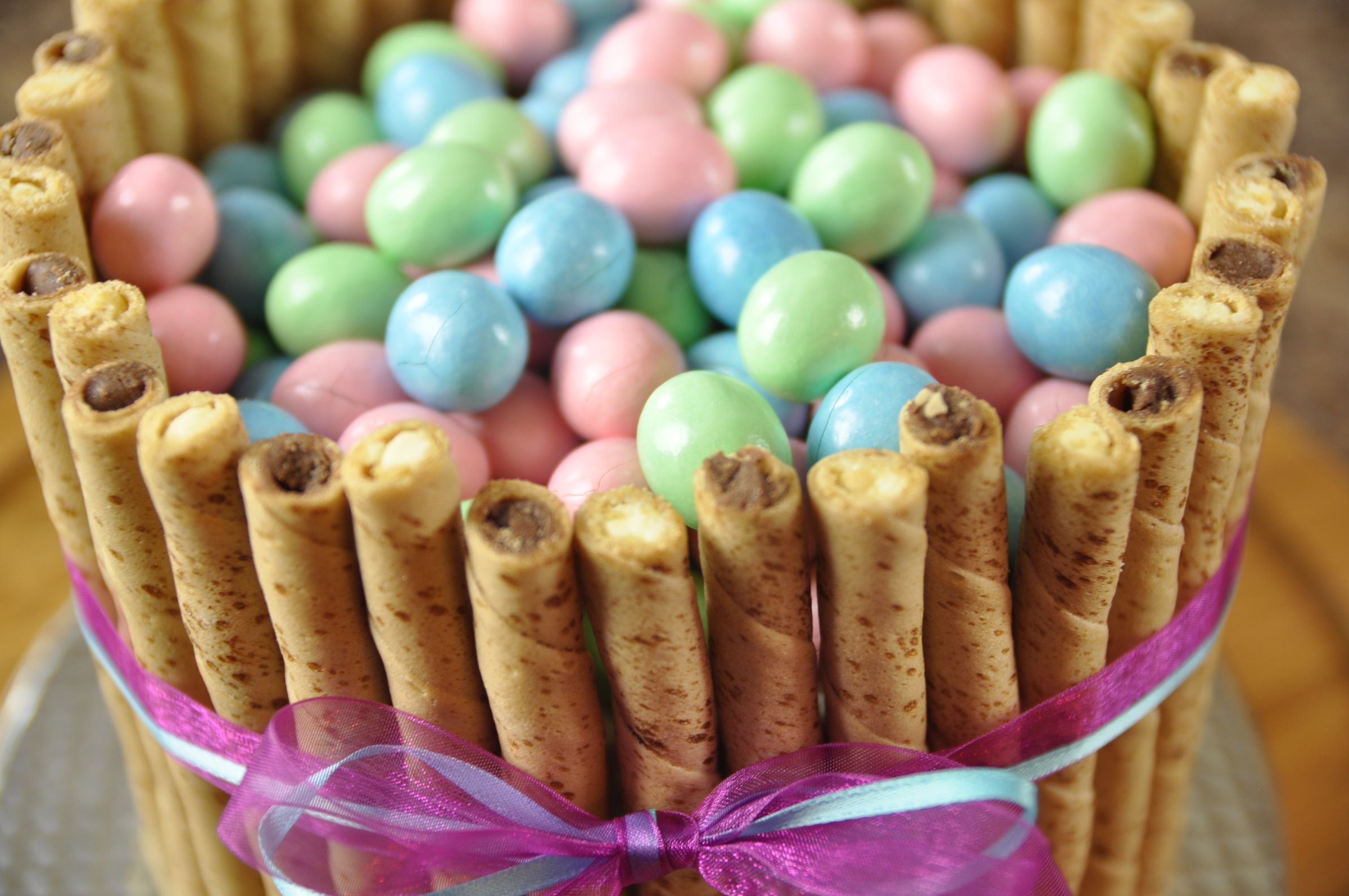 How to Make an Easy Easter Basket Cake