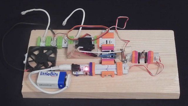 Most Useless Machine - LittleBits Edition