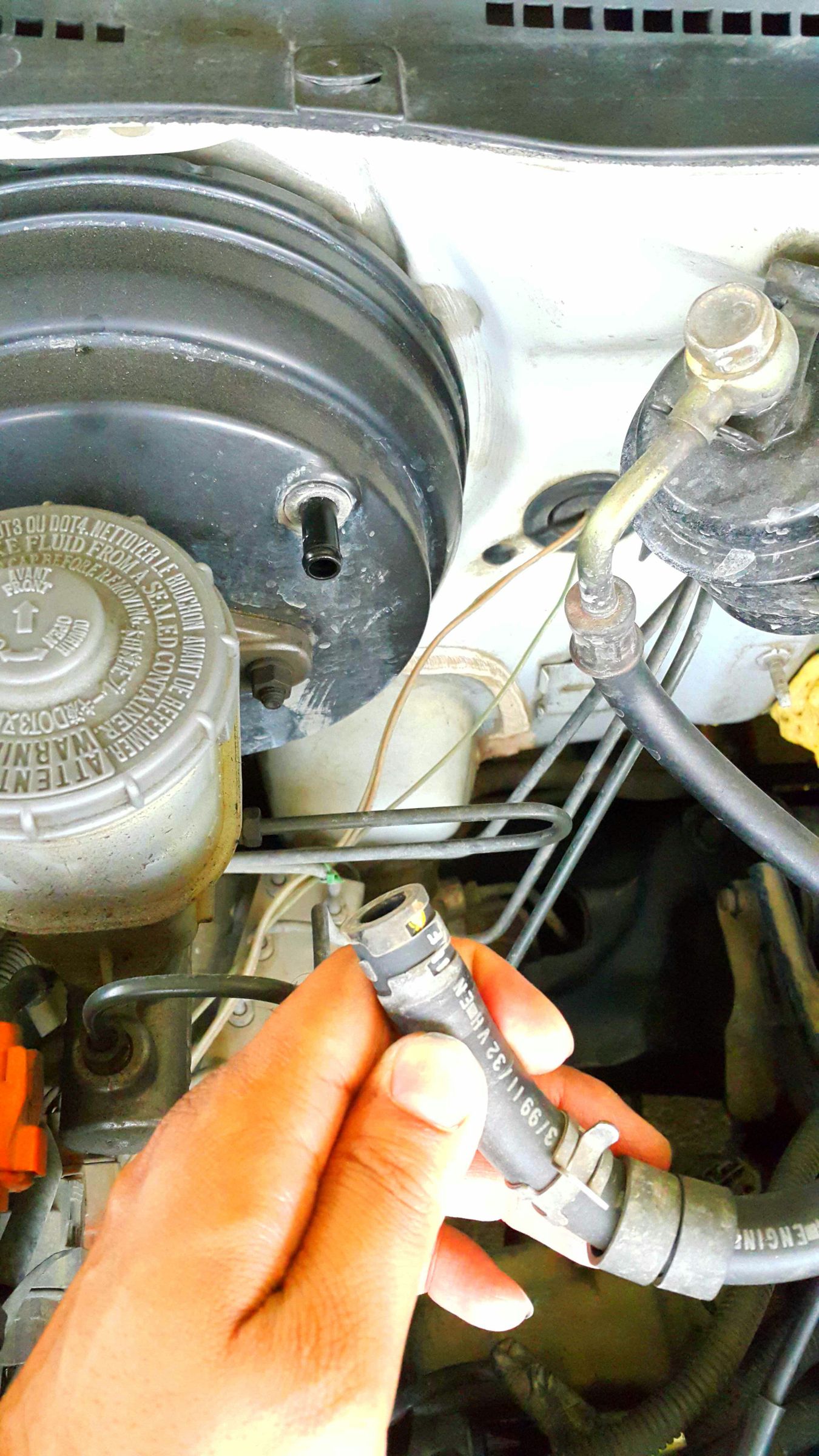Replacing Engine Vacuum Hoses! 3 Steps Instructables