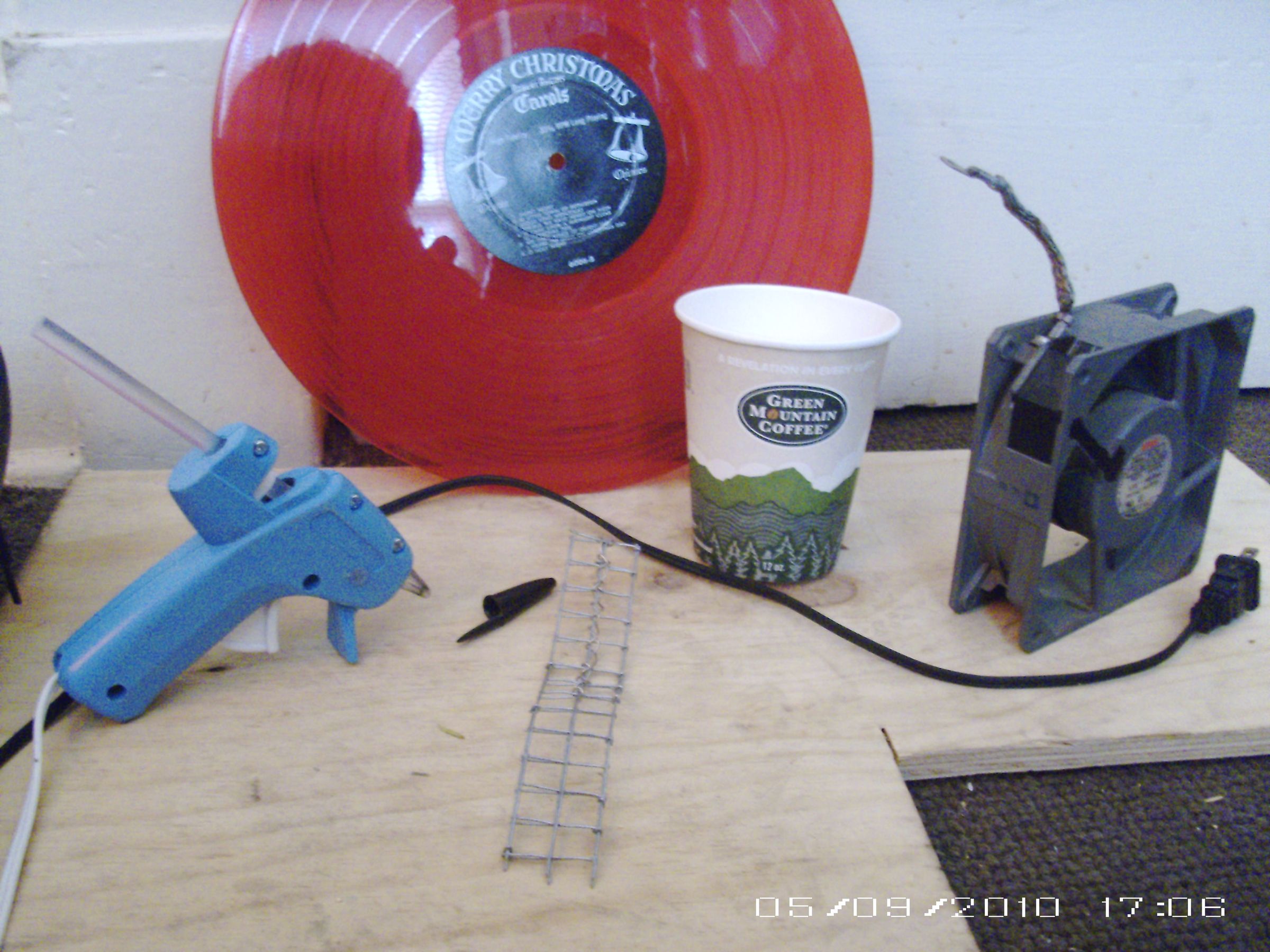 Coffee Cup Phonograph : 3 Steps - Instructables