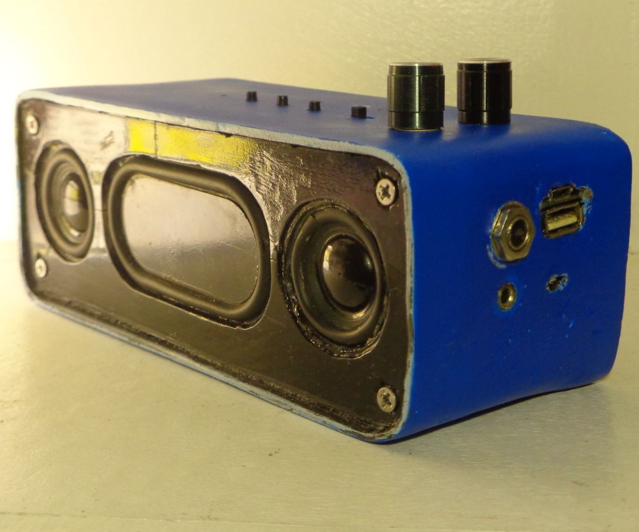 Make the Ultimate Bluetooth Speaker.(Guitar Input)