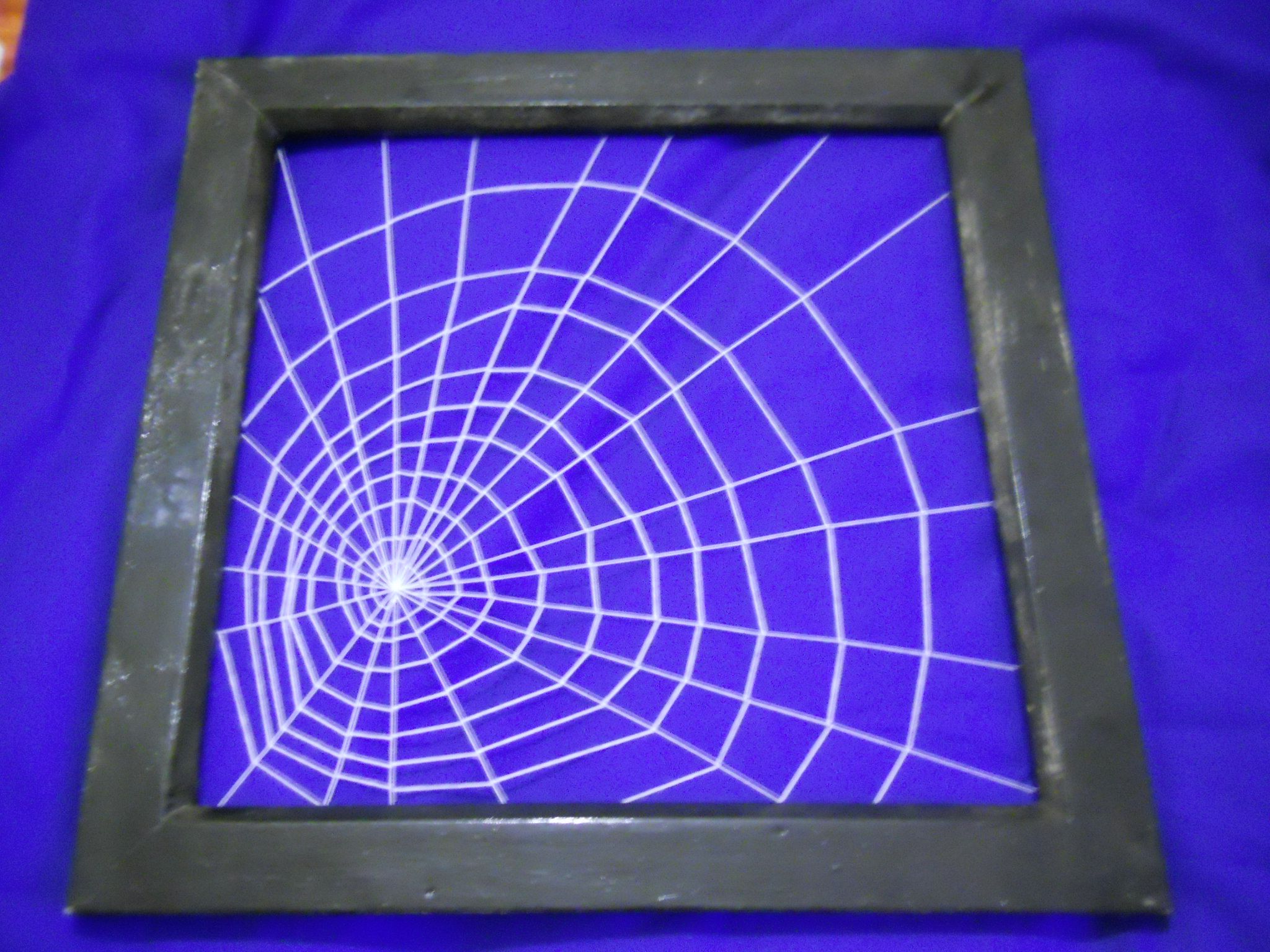 Spider Frame 4 Steps Instructables