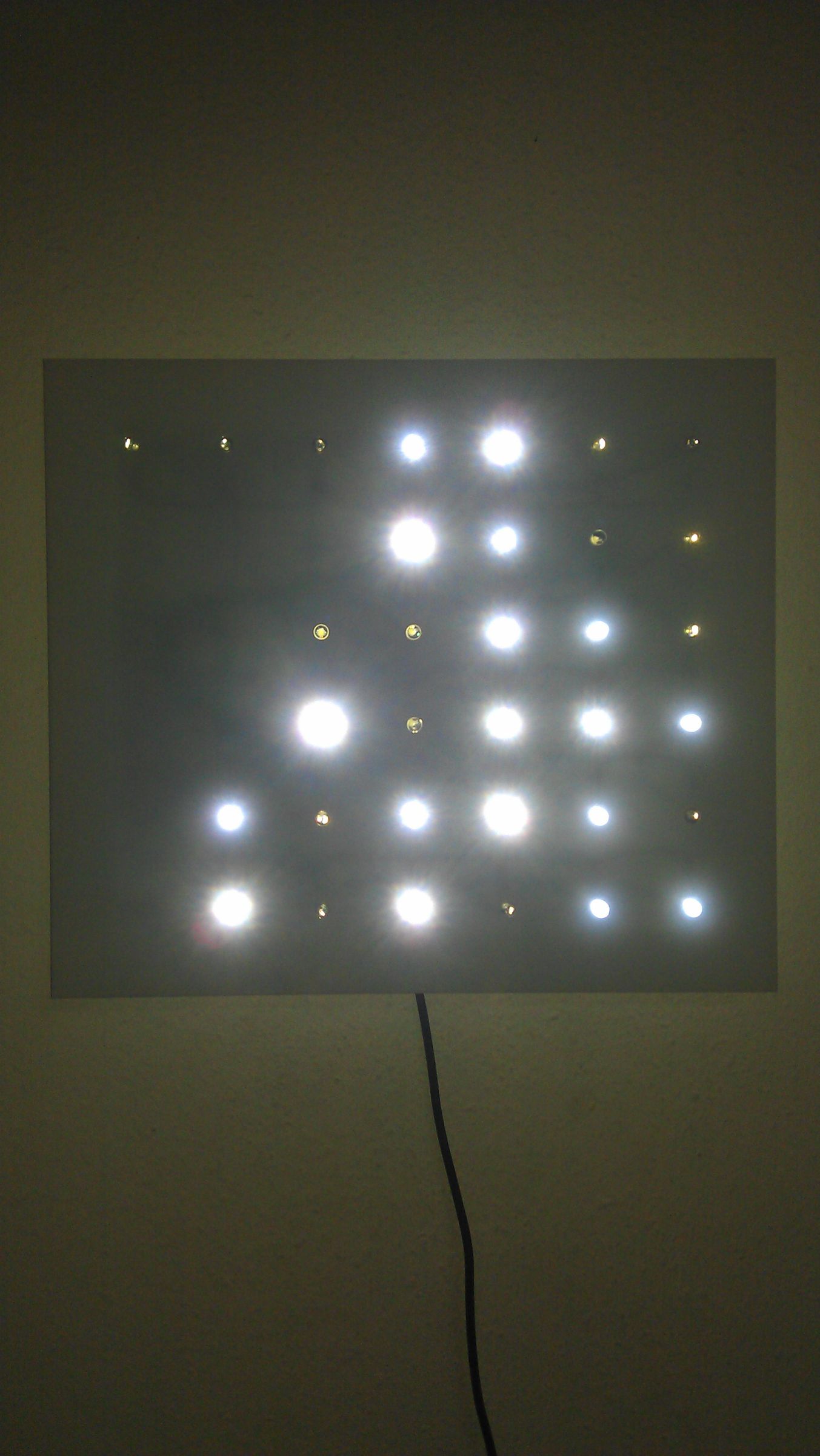 Binary Wall Clock 3 Steps Instructables