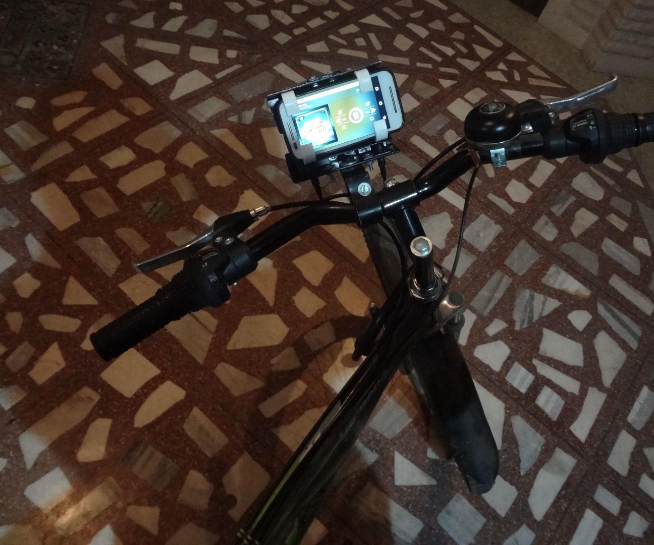 Low Cost Bicycle Mobile Phone Mount Using (Old Deodorant Bottles)