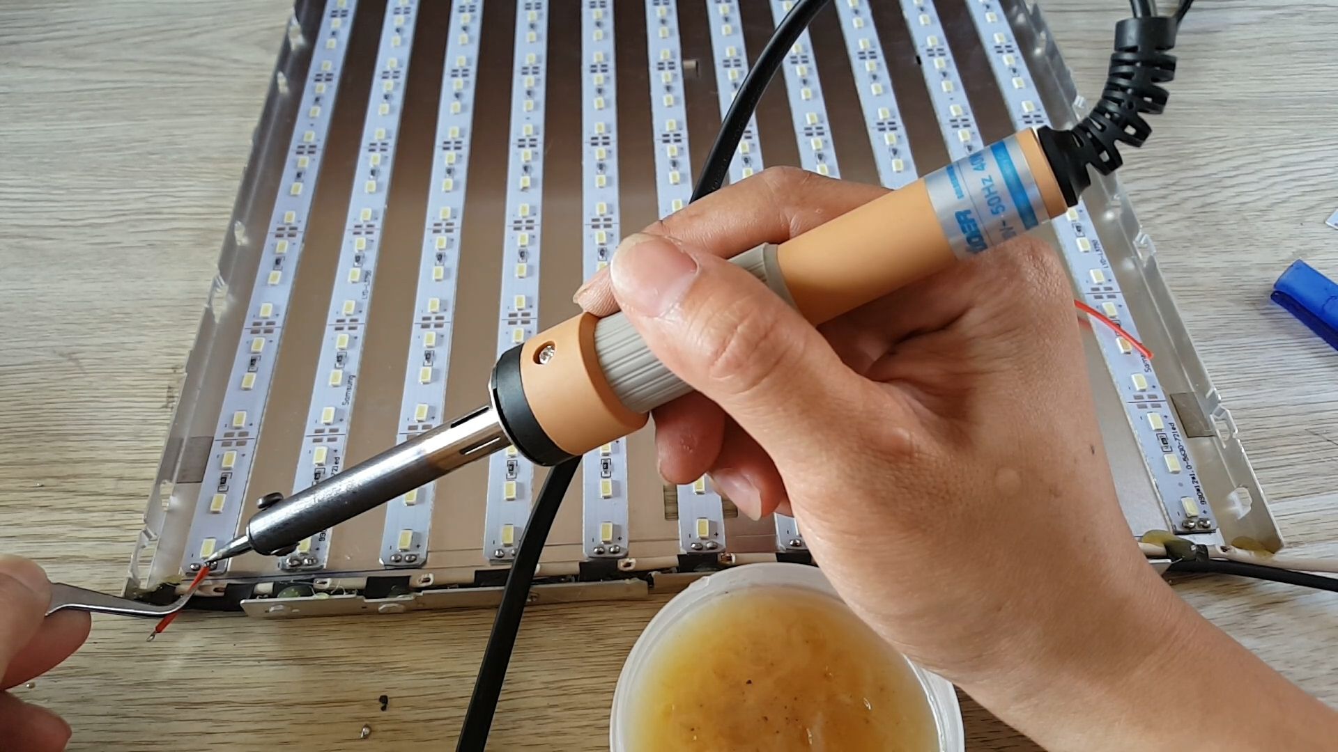 How to Make a Super Bright LED Light Panel Simple Version 8 Steps