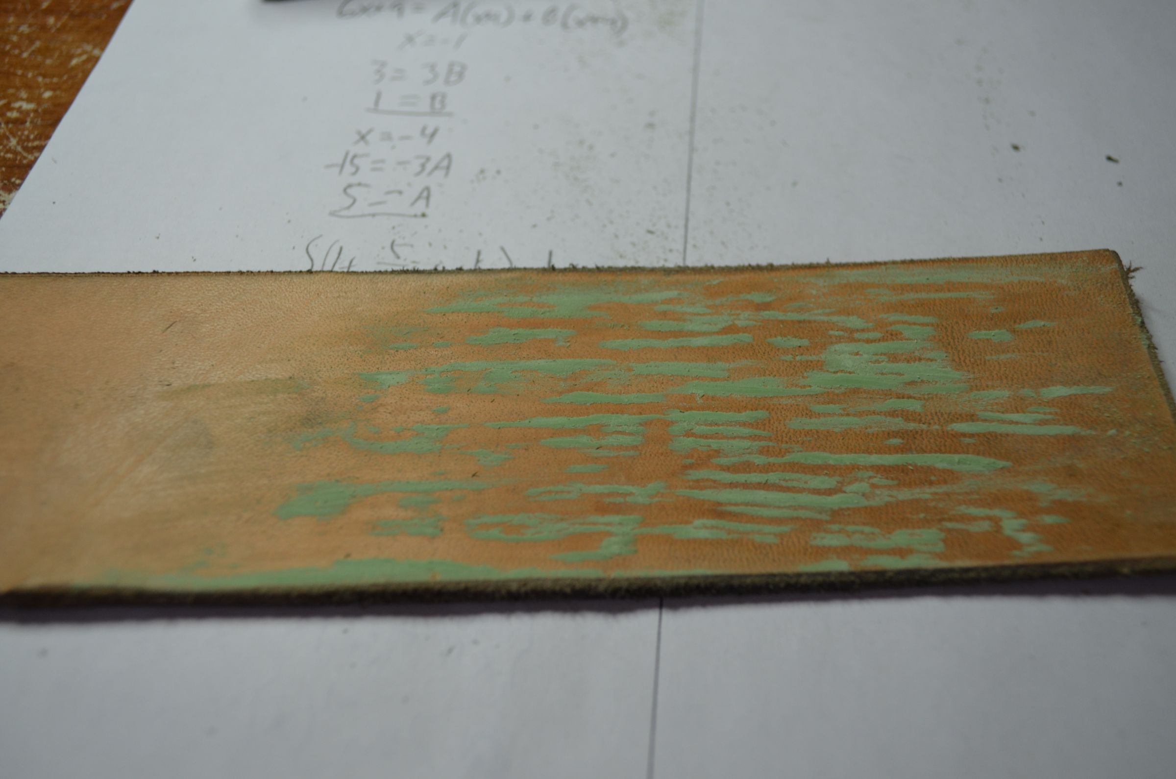 How to Load a Strop (Knife Sharpening) 4 Steps Instructables