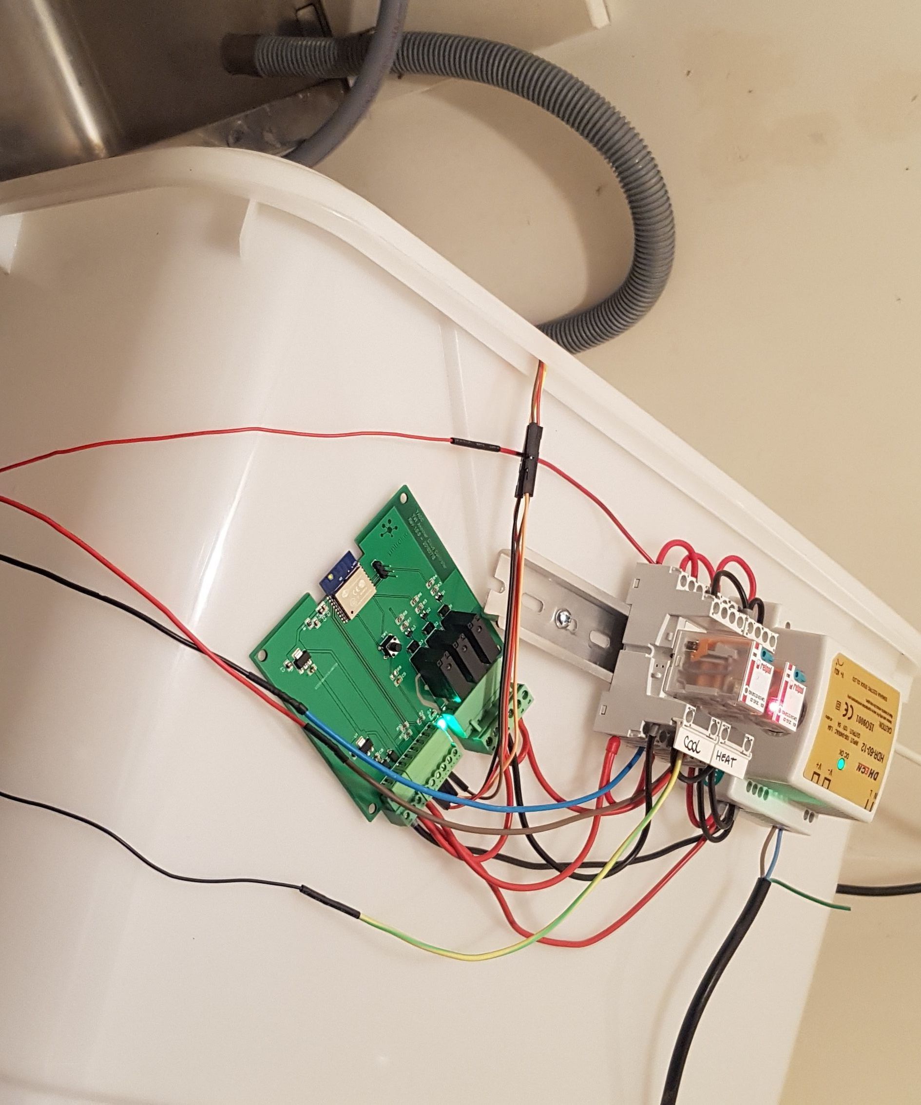 YABC - Yet Another Blynk Controller - IoT Cloud Temperature and Humidity Controller, ESP8266