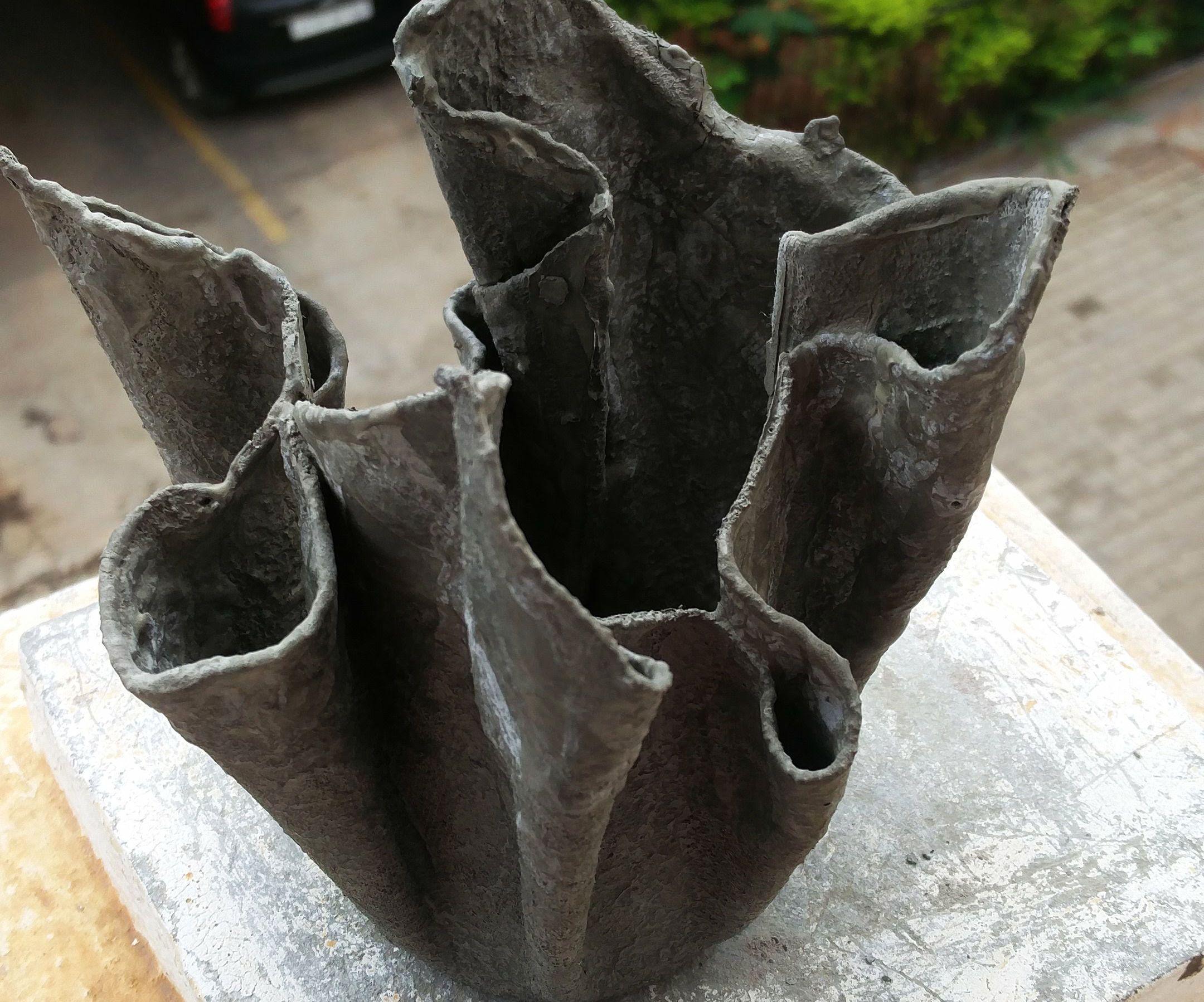 Curved Cast Pen Holder