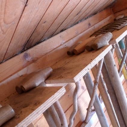 Multi-row Hanger for Gardening Tools