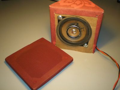 Fabric-protected Cardboard Speaker