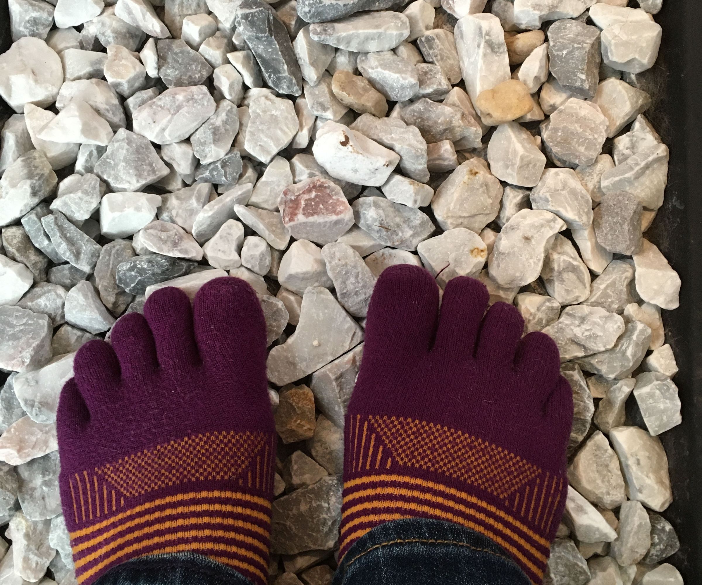 Easy and Cheap Rock Mat - Foot Massage/Acupressure