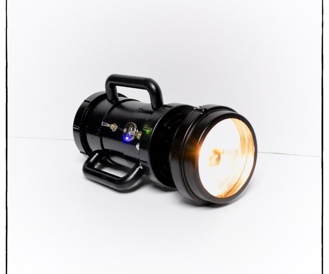 Uber Bright Flash Light / Charger