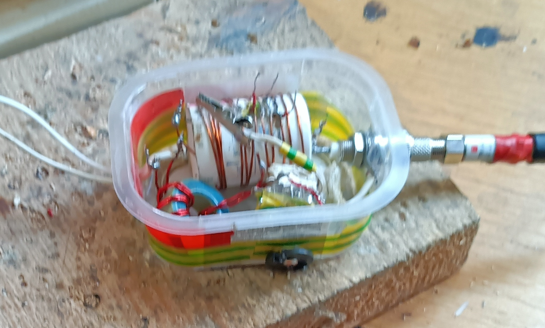 Ladící Obvod Pro Anténu Pro Poslech Krátkovlnného Rádia