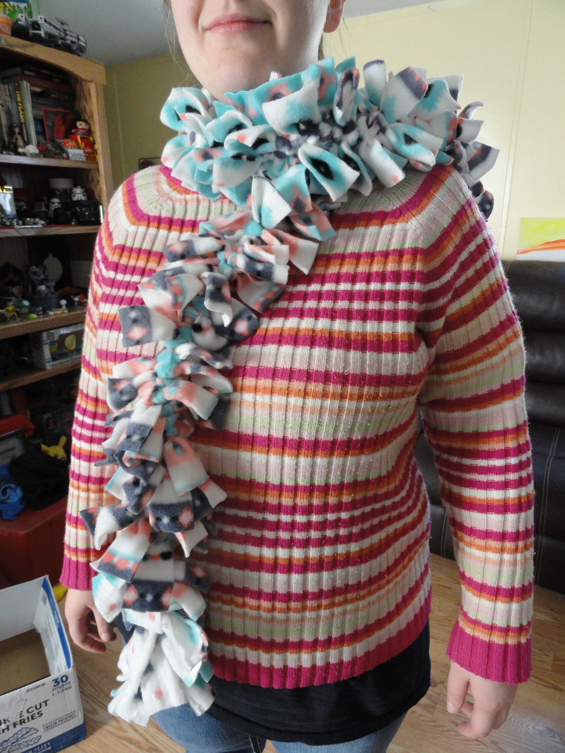 Easy Warm Fleece Scarf : 6 Steps (with Pictures) Instructables
