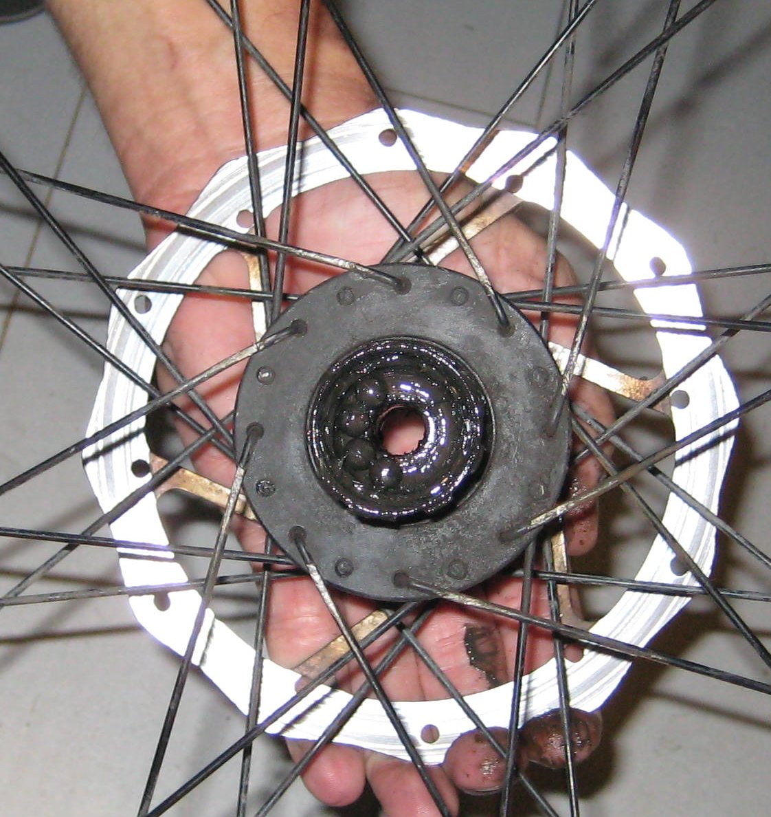 What Grease Should I Use On My Bike And Why? Cycling UK