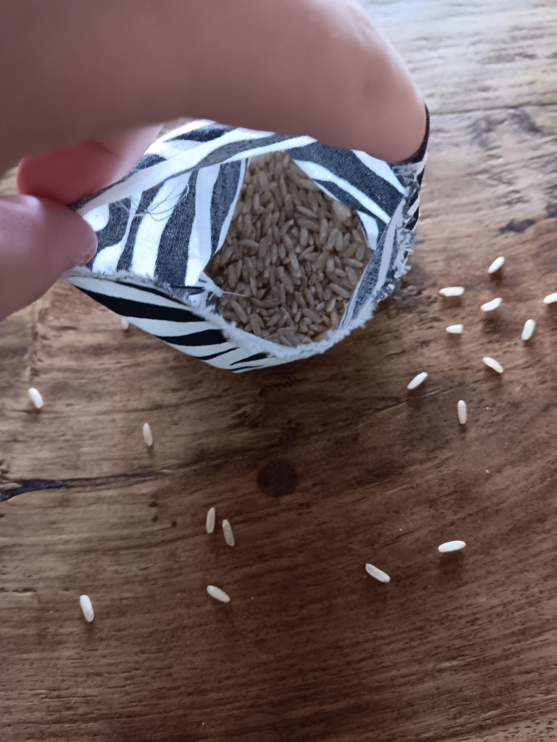 Hand Sewn Microwavable Rice Bag : 11 Steps - Instructables