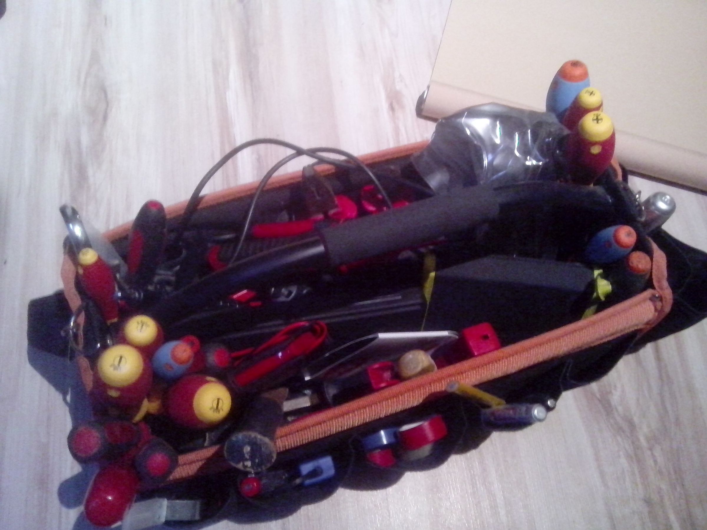 Auto Roll Up Tool Case 5 Steps (with Pictures) Instructables