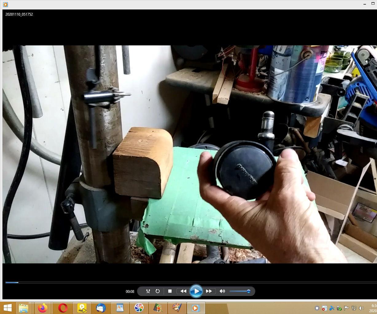 Modifying the Wheels of My Office Chair With Rollerblade Wheels