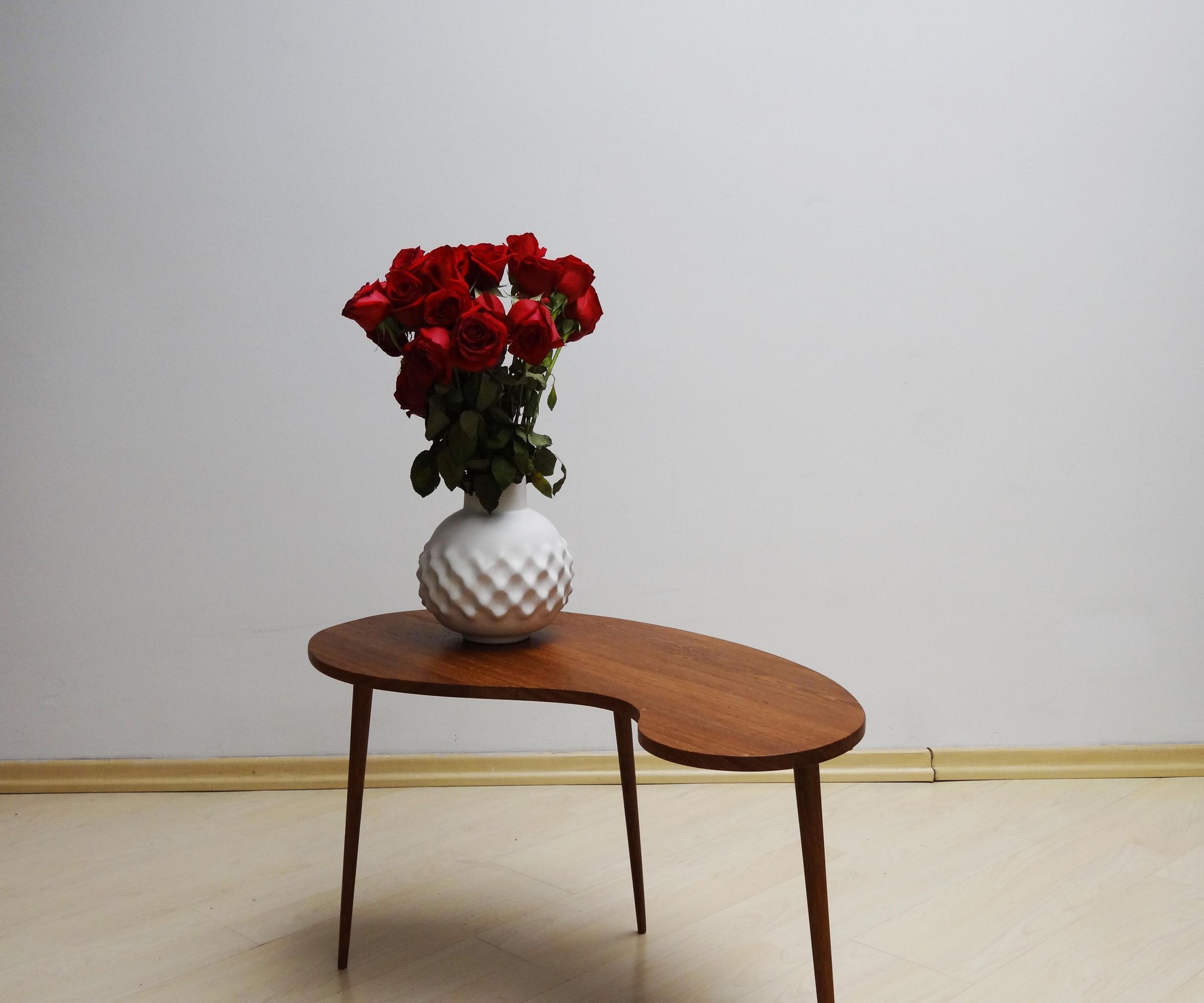 How to Make a Danish Organic Table