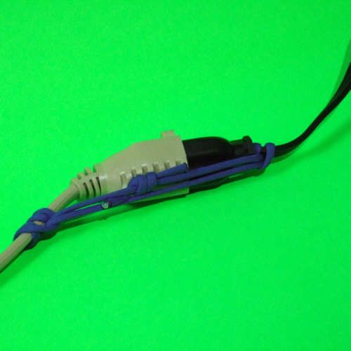 Paracord Easy-Release Extension Cord Lock