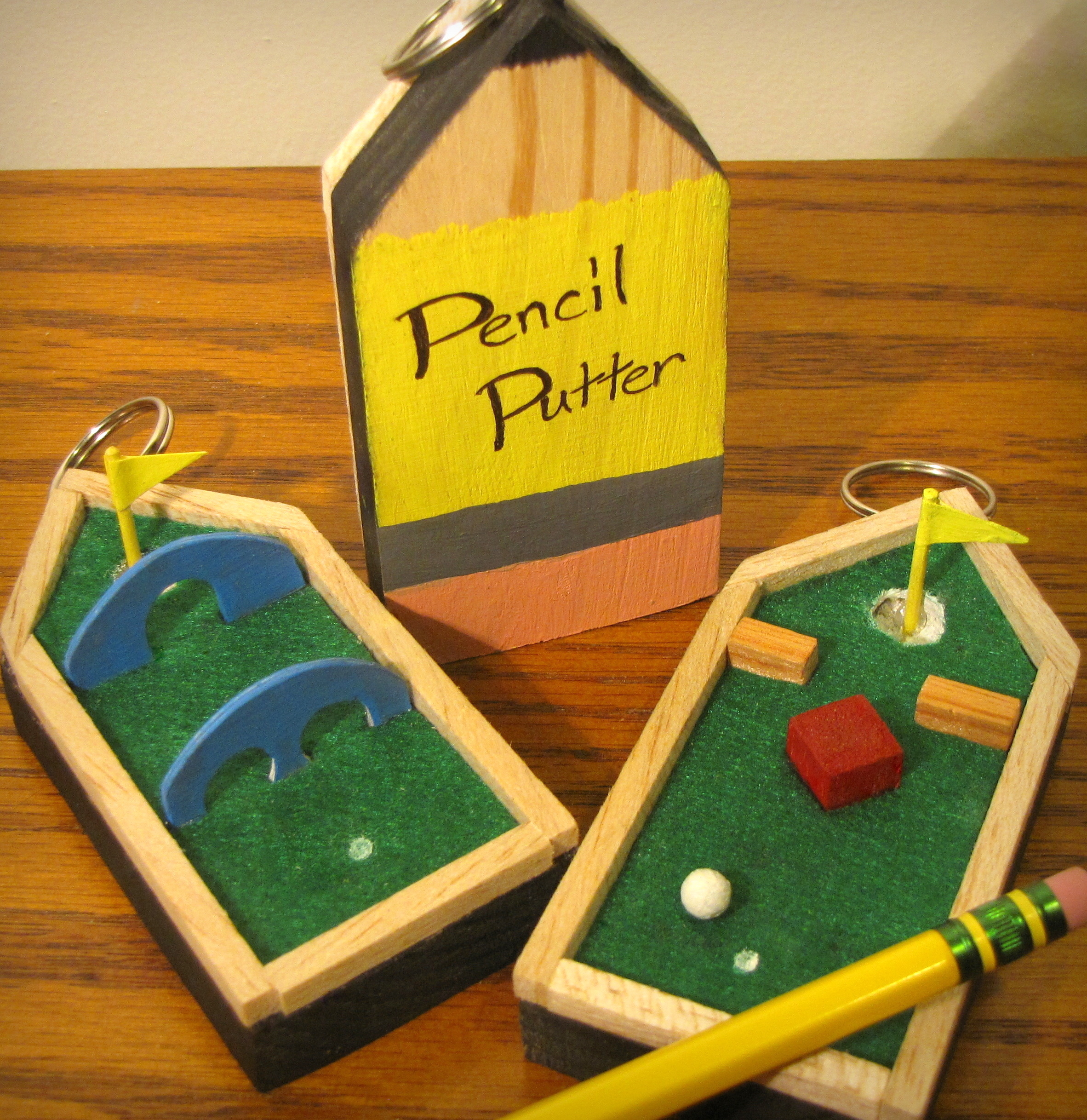 The Pencil Putter: Backpack Golf Course Keychain