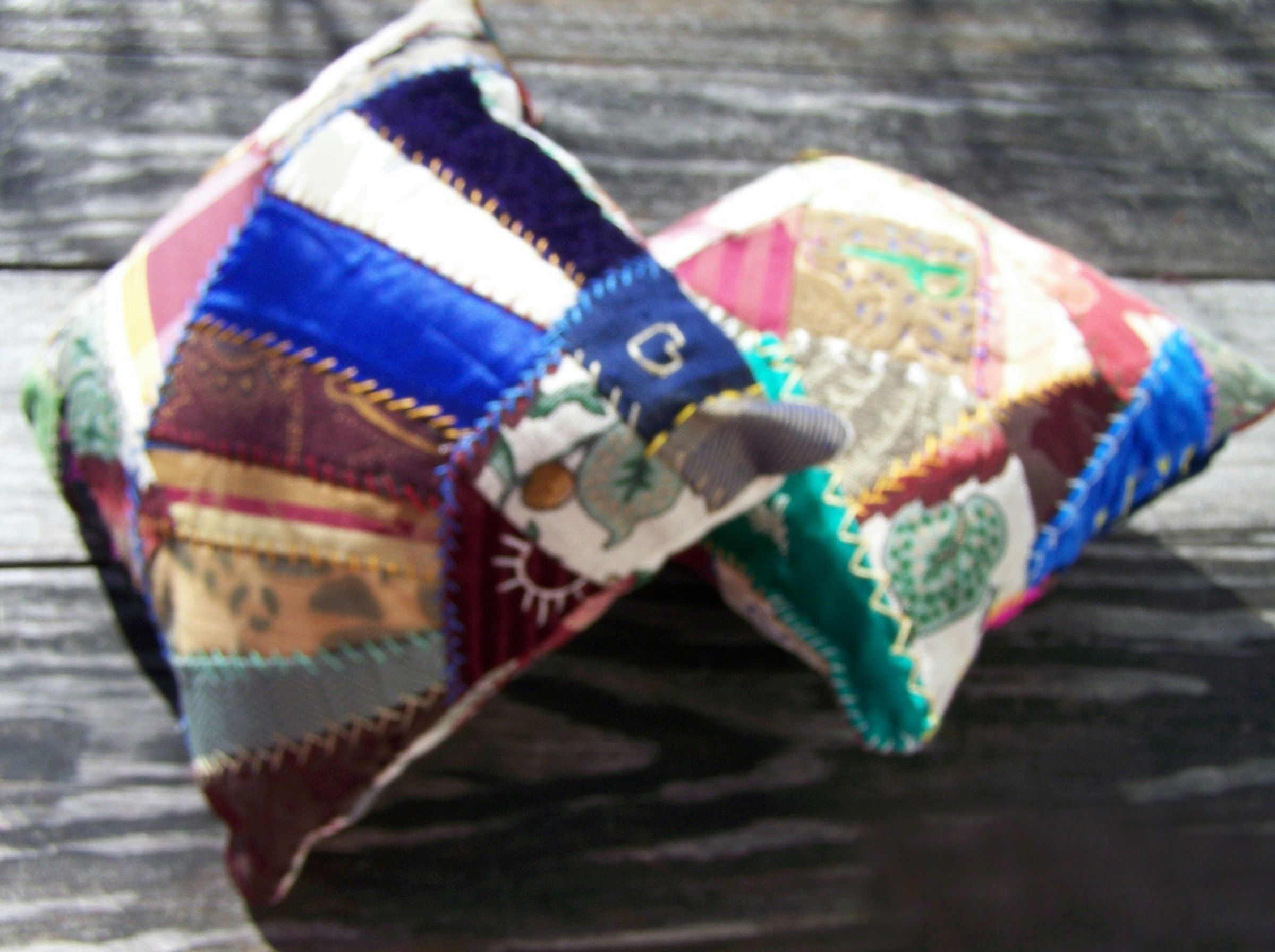Hand Embroidered Crazy Quilt Pillows Instructables