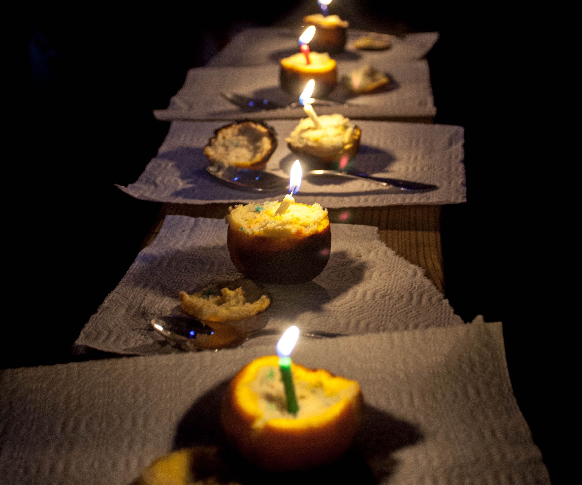 [Campfire Recipes] Bake a Cake in an Orange 