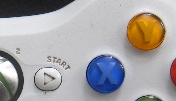 How to Survive Dating a Gamer