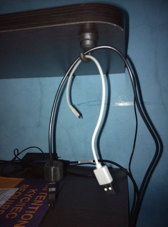Sugru Widgets (Magnetic Cable Manager)