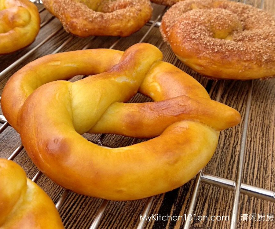 Soft Pretzel - Taste Just Like the Mall Version