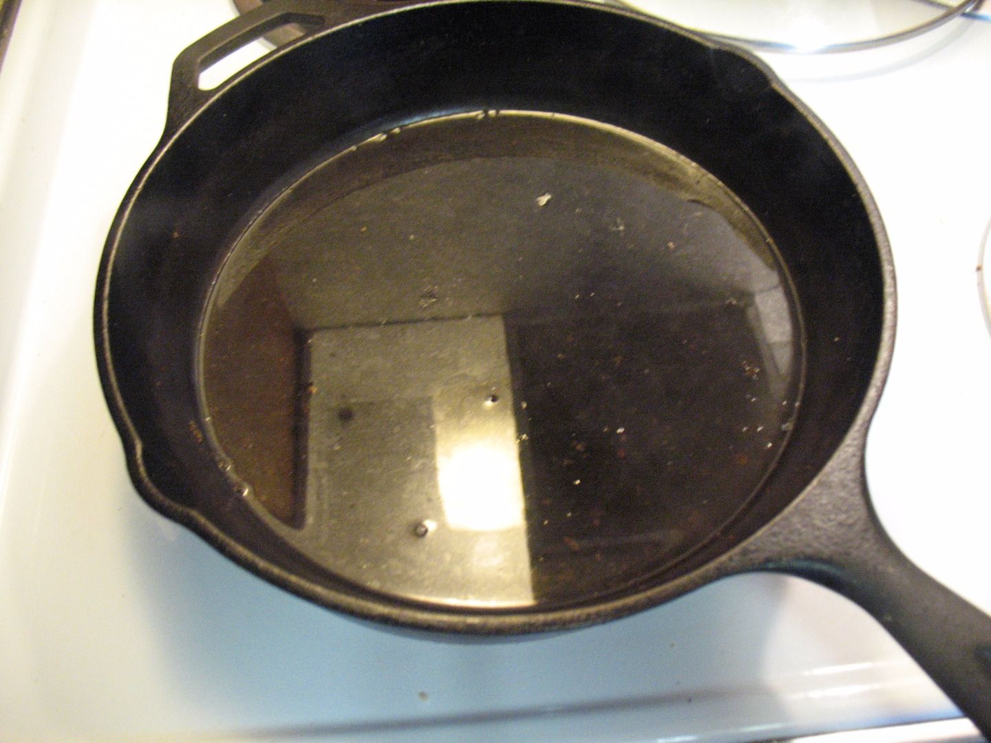 How to Clean a Hot Cast Iron Skillet 6 Steps Instructables