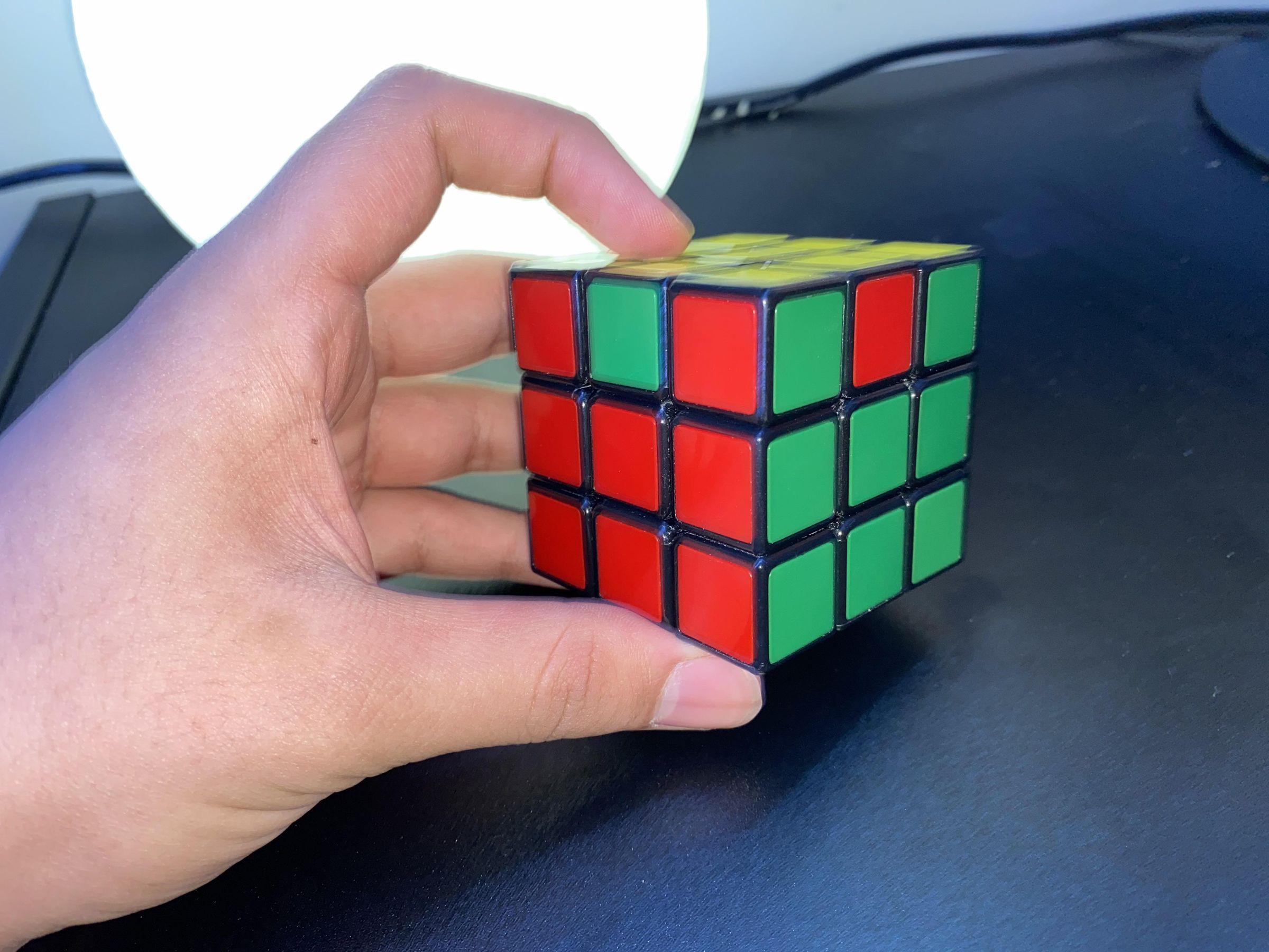 How to Solve a 3x3x3 Rubik's Cube for Beginners : 7 Steps - Instructables