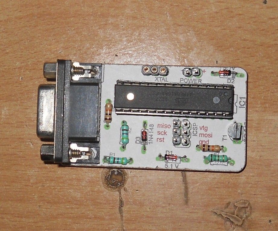 Serial AVR ISP Programer (JUST PLUG AND PROGRAM) NO NEED TO PROGRAM ANY THING.
