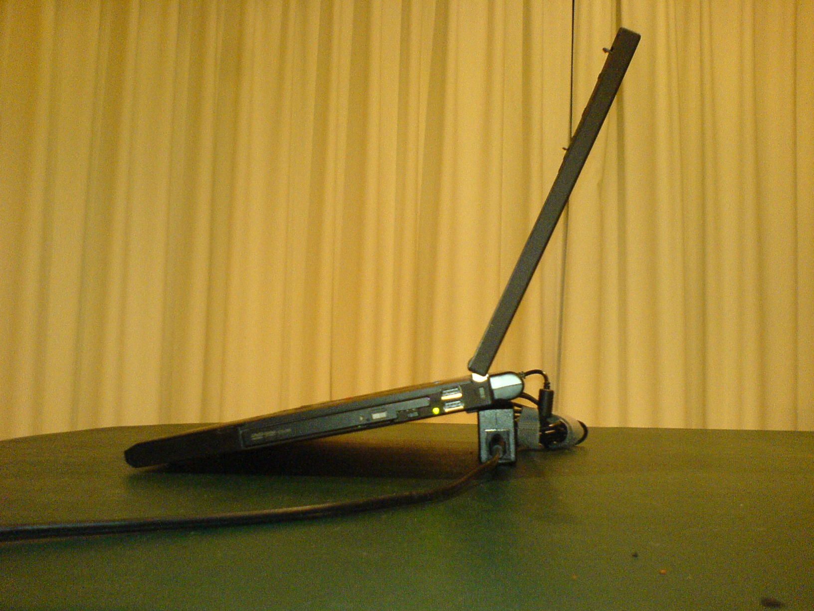 Notebook/laptop Stand From Psu/power Brick