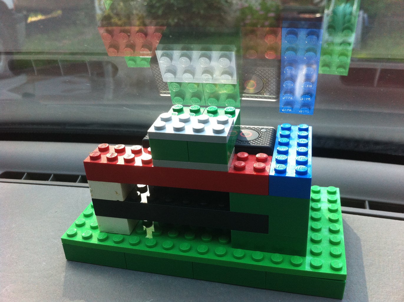 GoPro Time-lapse Rig for Dashboard (Lego) : 4 Steps (with Pictures