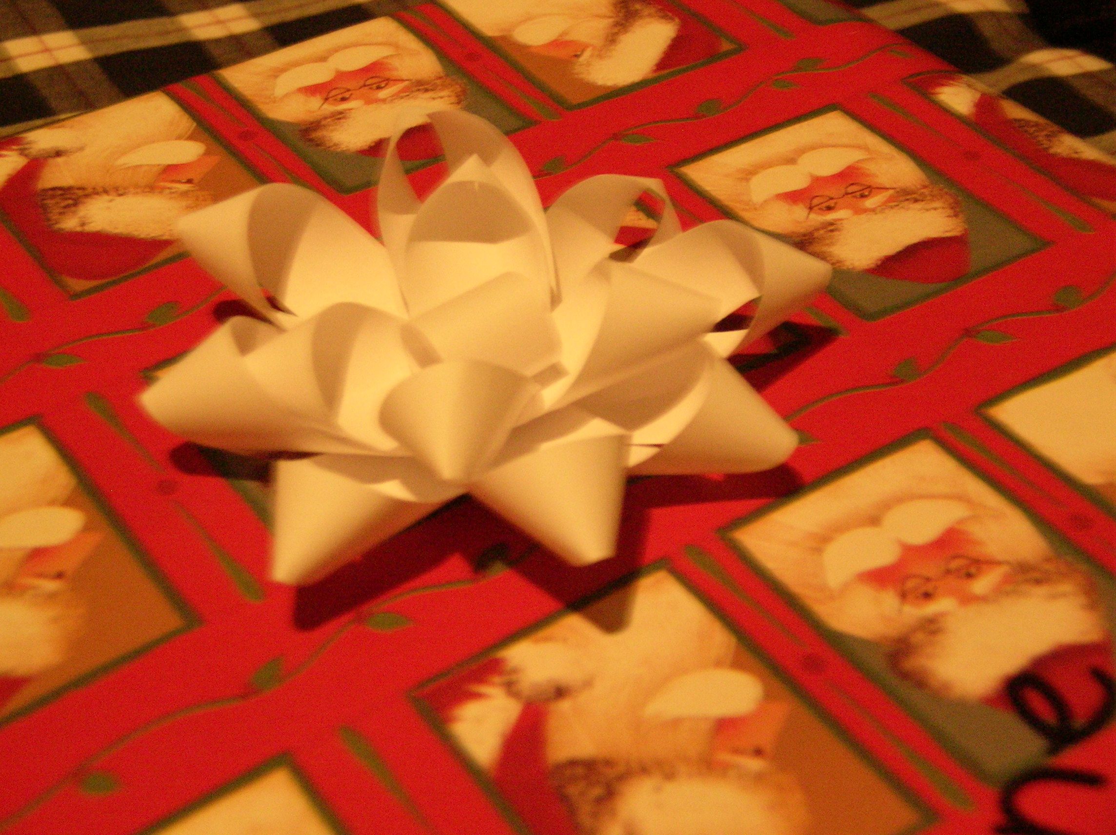 Paper Gift Bows/Ornaments