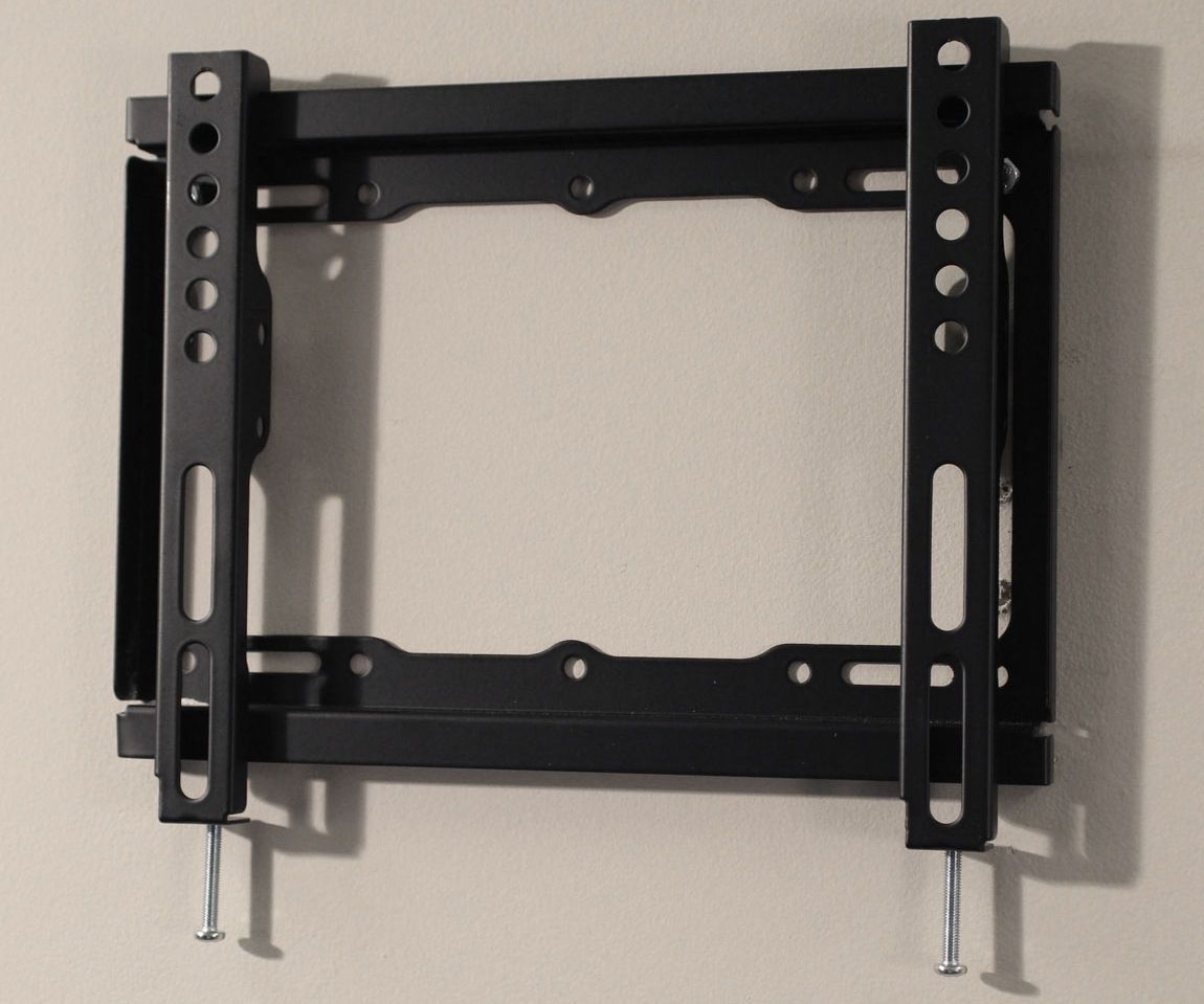 Install a Small Flat Panel TV Wall Mount