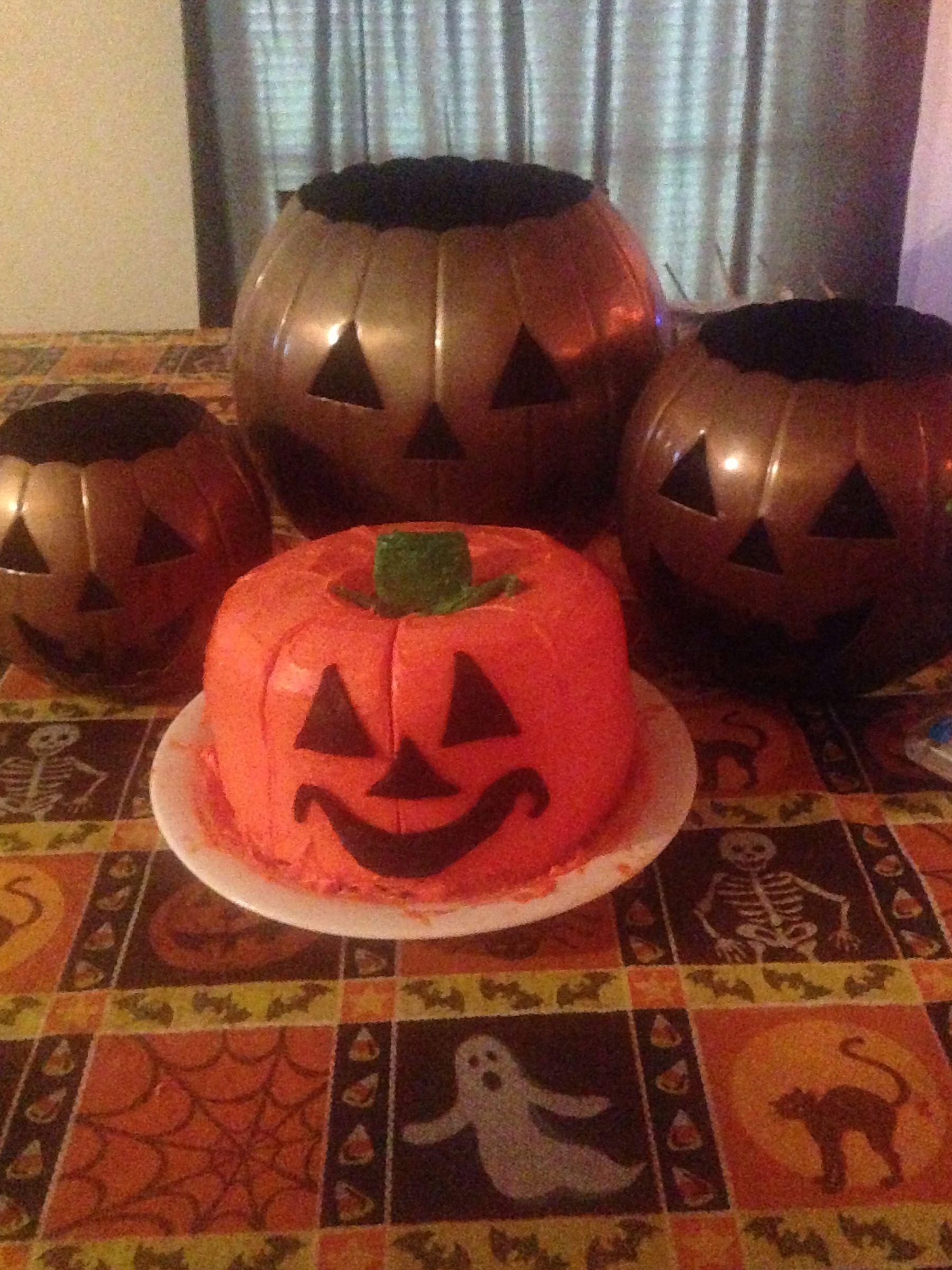 Halloween Pumpkin Cake