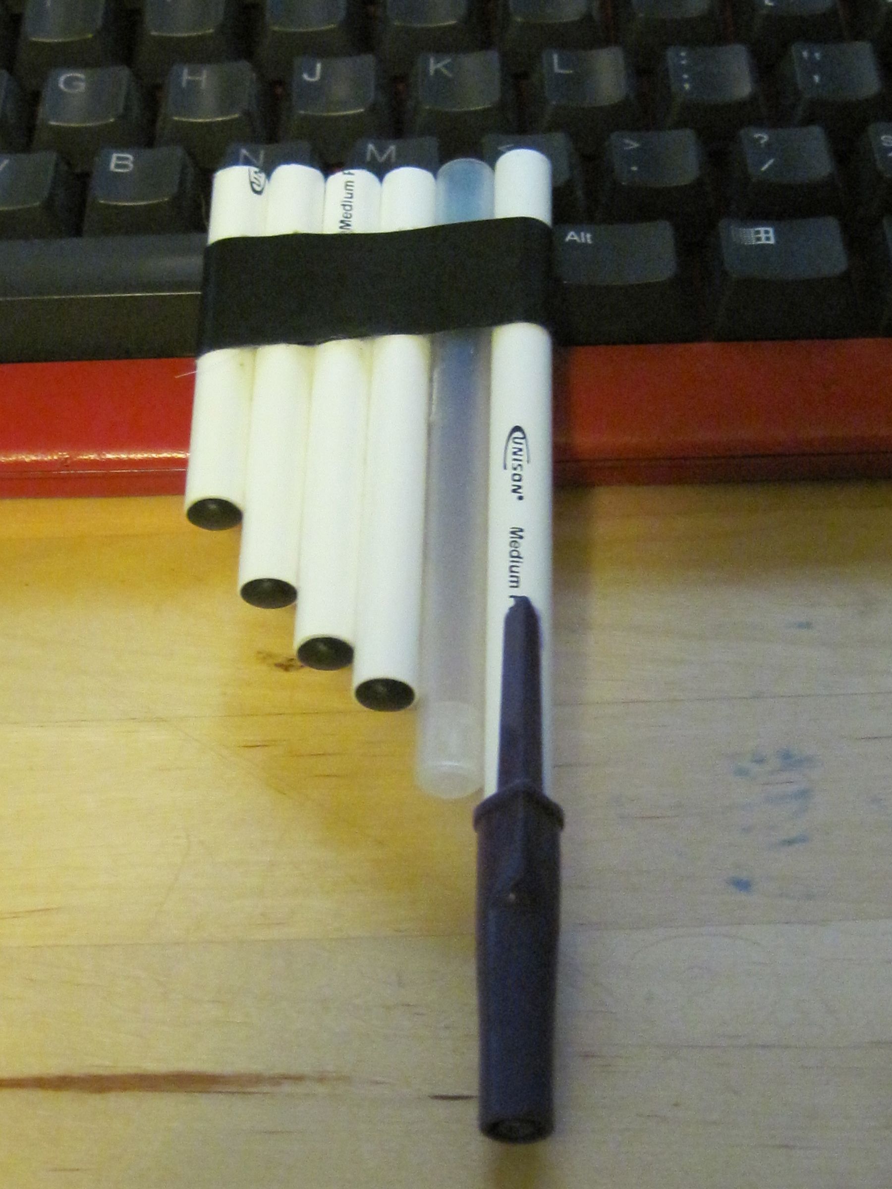How to Make a Pen Pan Flute