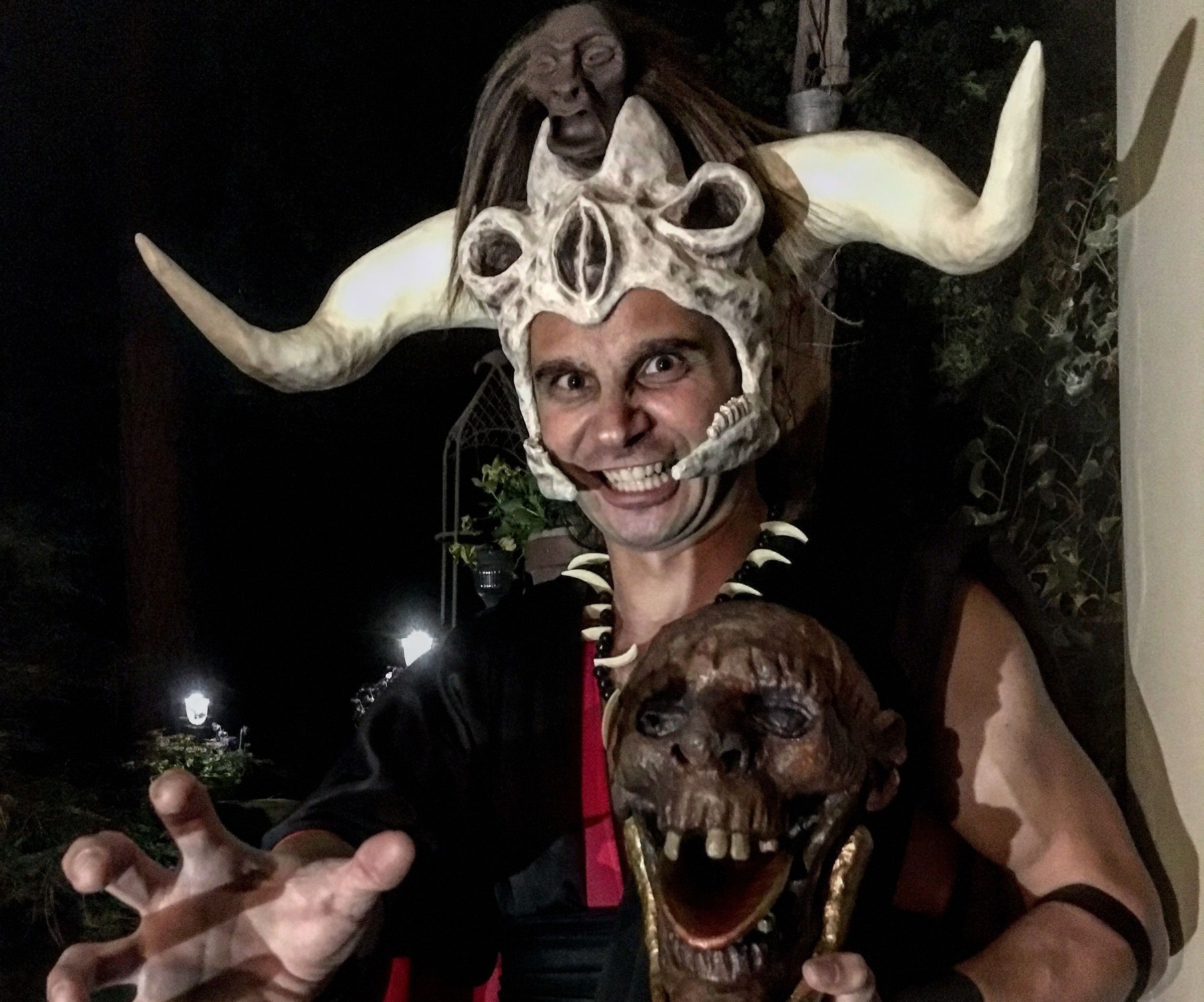 Mola Ram - Headdress