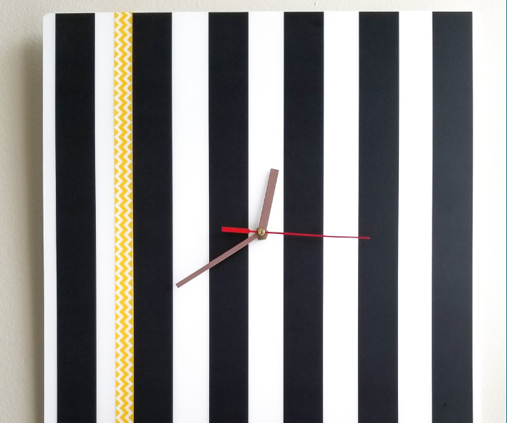 IKEA HACK MINIMALIST WALL CLOCK