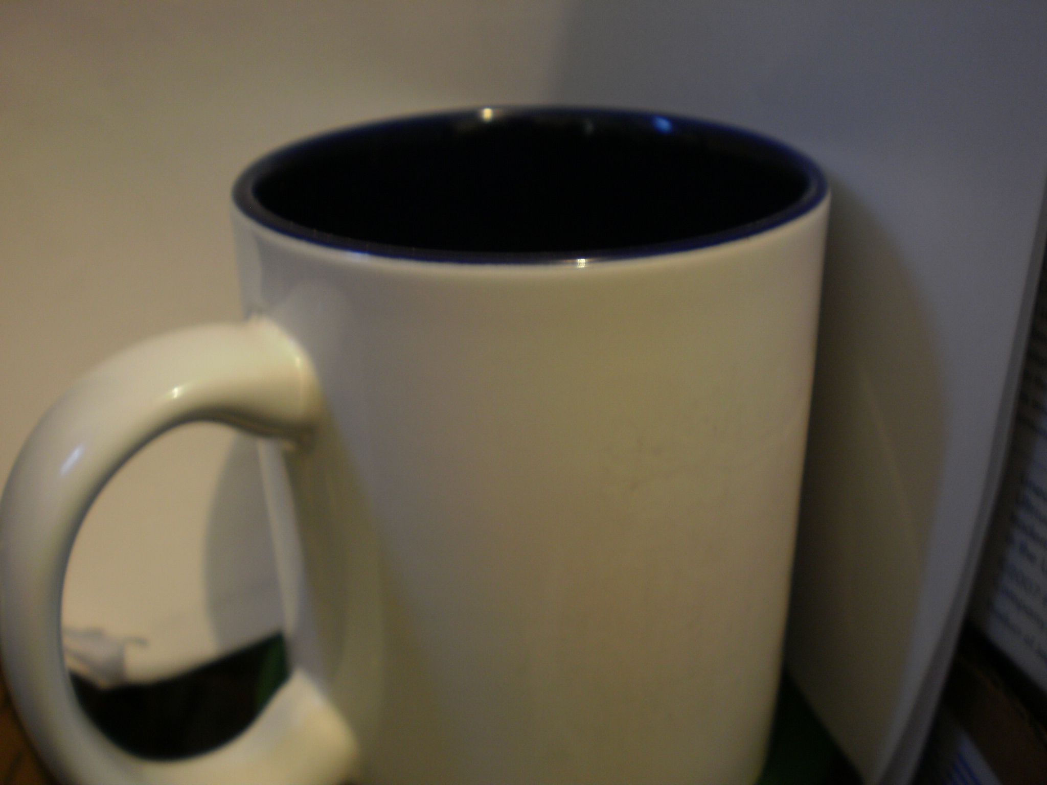 Change Coffee Cup Emblem/wording