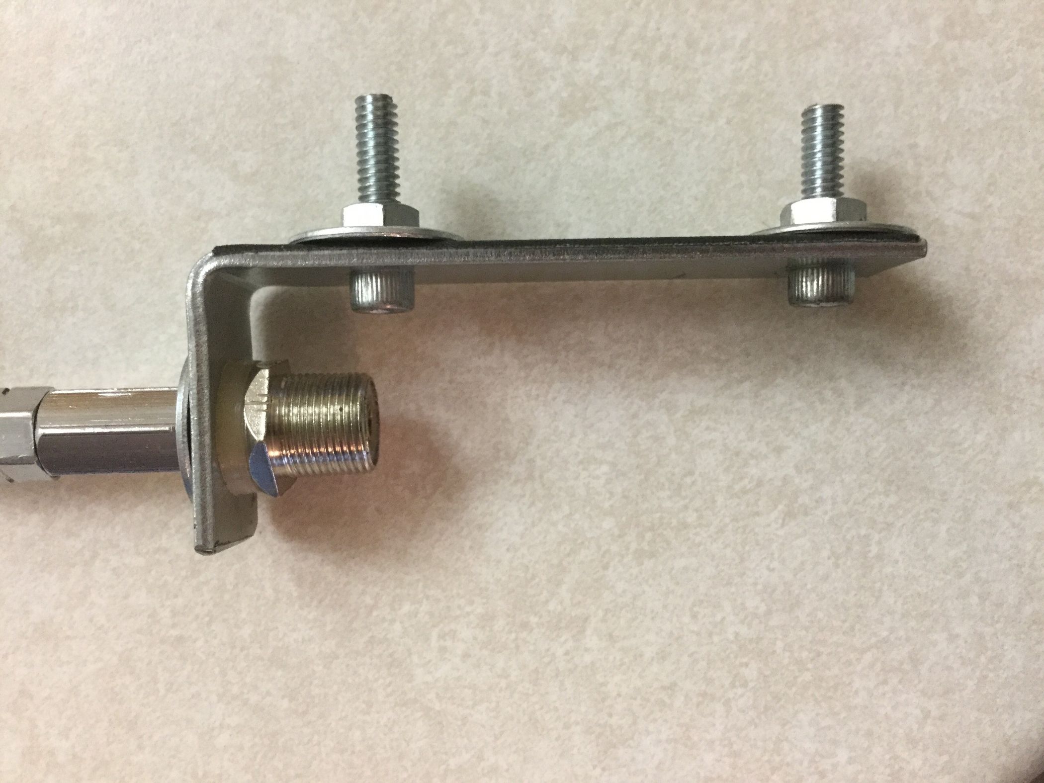 CB Antenna TruckBox Mount 6 Steps (with Pictures) Instructables