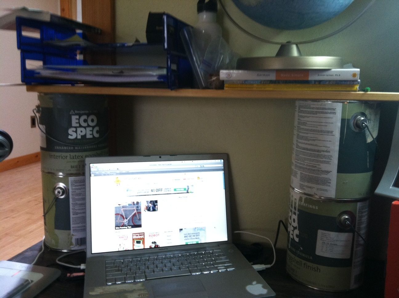 How To Use Old Paint Cans and wood to make a desk