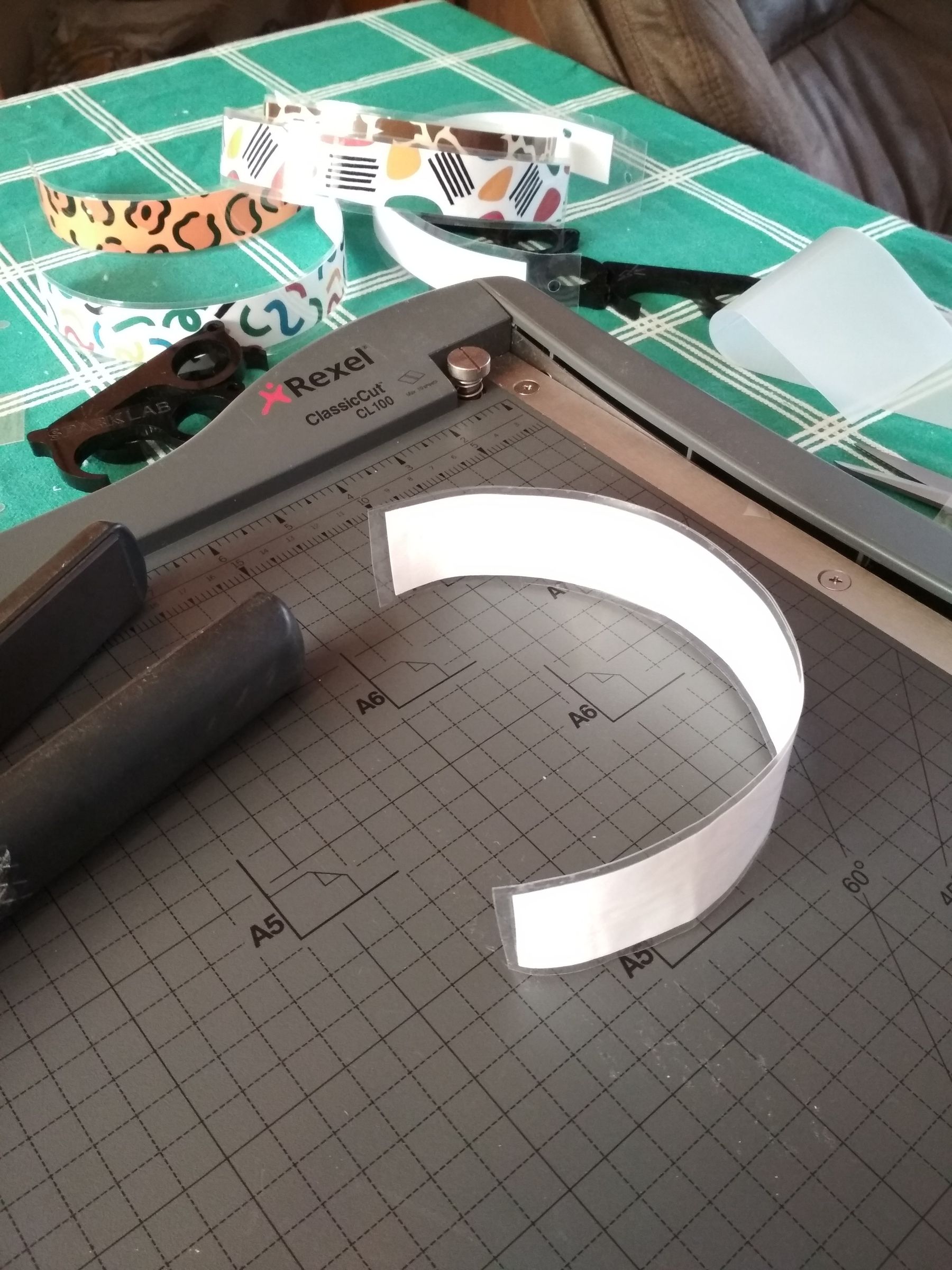 Face Shield Against COVID With Laminator or Hair Straightener 9 Steps