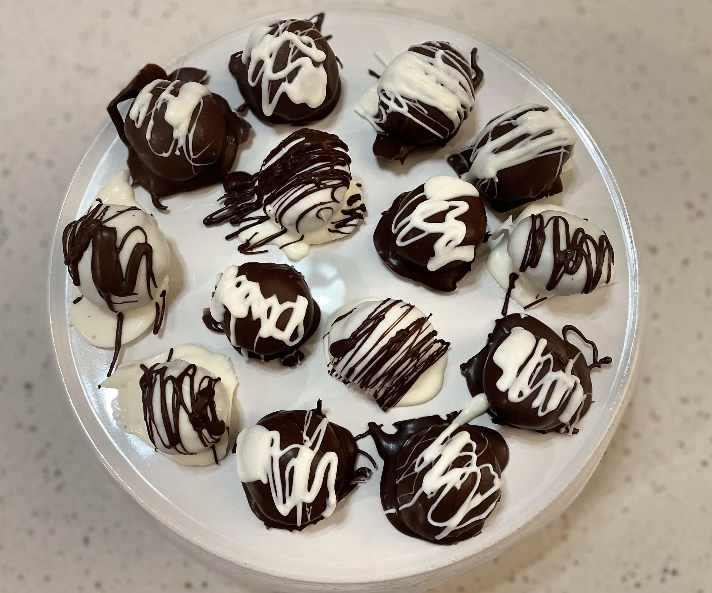 Gluten-Free Treats: No-Bake Oreo Balls